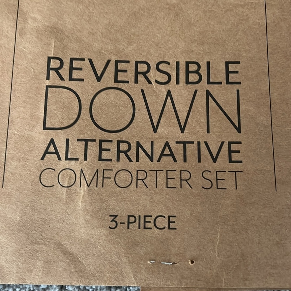 Reversible down, alternative comforter set